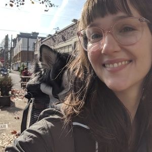 Meet your Posher, Rebecca